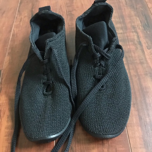 Arcopedico Unisex Shoes - Picture 2 of 6